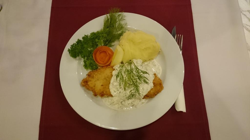 Bellmans Restaurant & Guesthouse Karon Dış mekan fotoğraf
