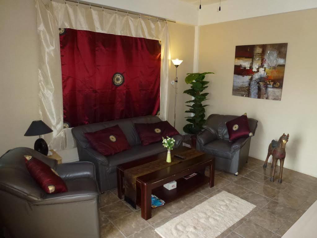 Bellmans Restaurant & Guesthouse Karon Dış mekan fotoğraf