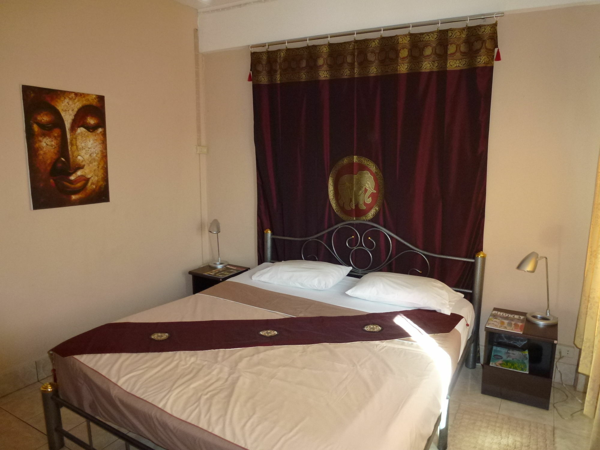 Bellmans Restaurant & Guesthouse Karon Dış mekan fotoğraf