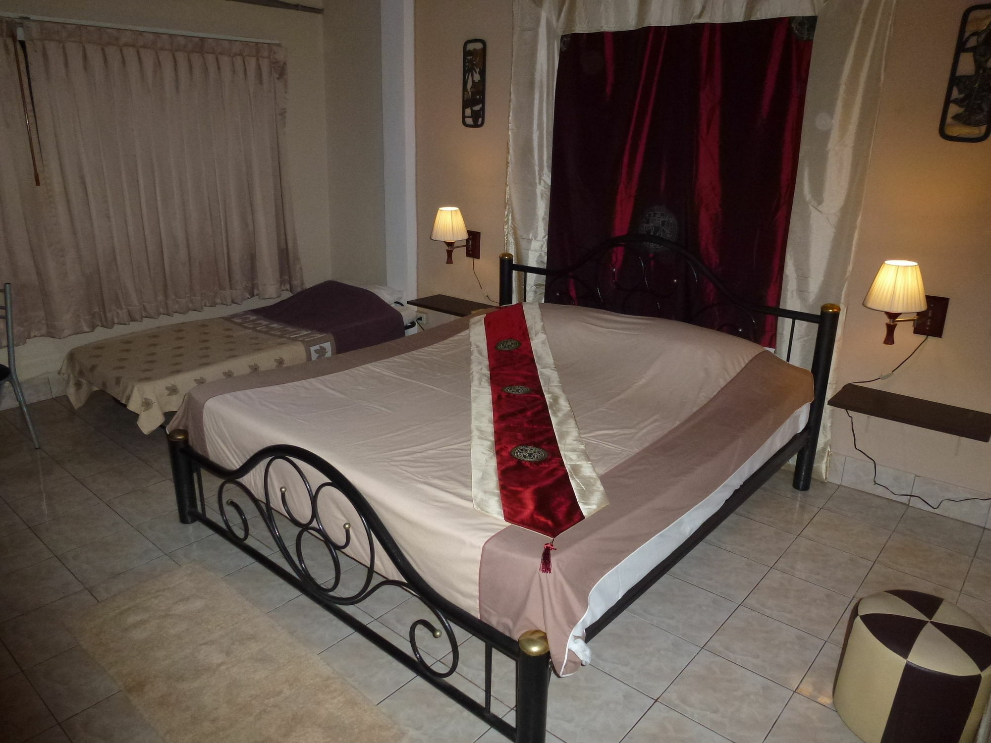 Bellmans Restaurant & Guesthouse Karon Dış mekan fotoğraf
