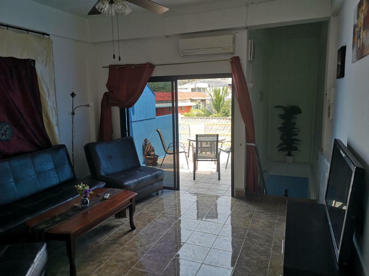 Bellmans Restaurant & Guesthouse Karon Dış mekan fotoğraf